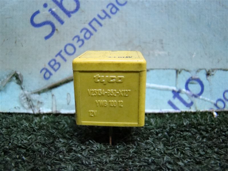 Реле LAND ROVER FREELANDER L314 25K4F 2002 (б/у) Реле LAND ROVER FREELANDER L314 25K4F 2002 (б/у)