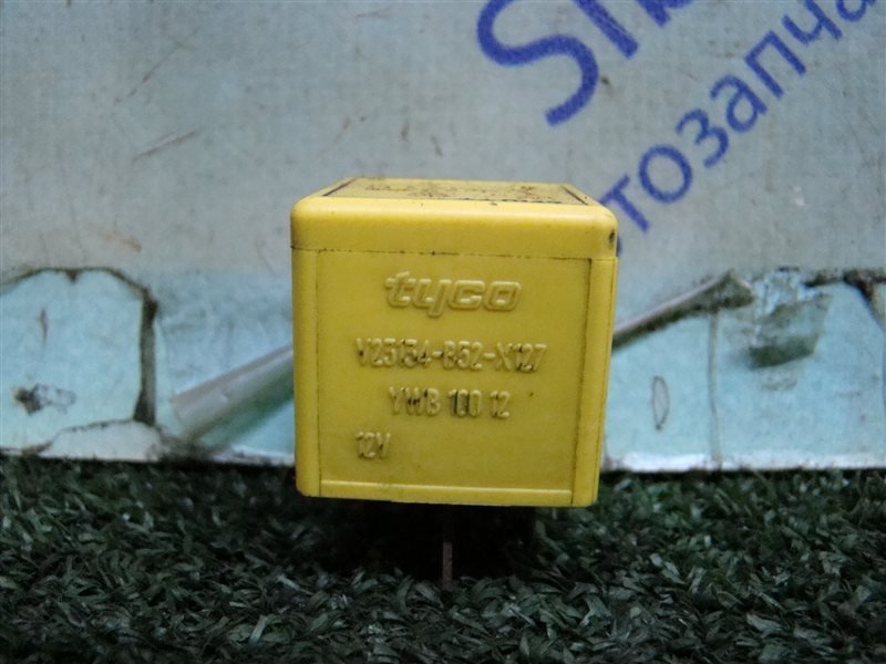 Реле LAND ROVER FREELANDER L314 25K4F 2002 (б/у) Реле LAND ROVER FREELANDER L314 25K4F 2002 (б/у)