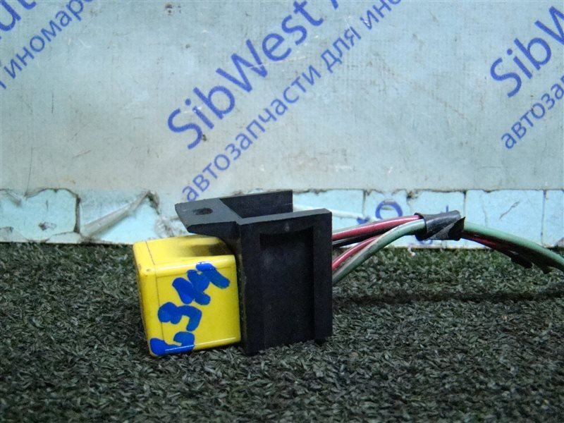 Реле LAND ROVER FREELANDER L314 25K4F 2002 (б/у) Реле LAND ROVER FREELANDER L314 25K4F 2002 (б/у)