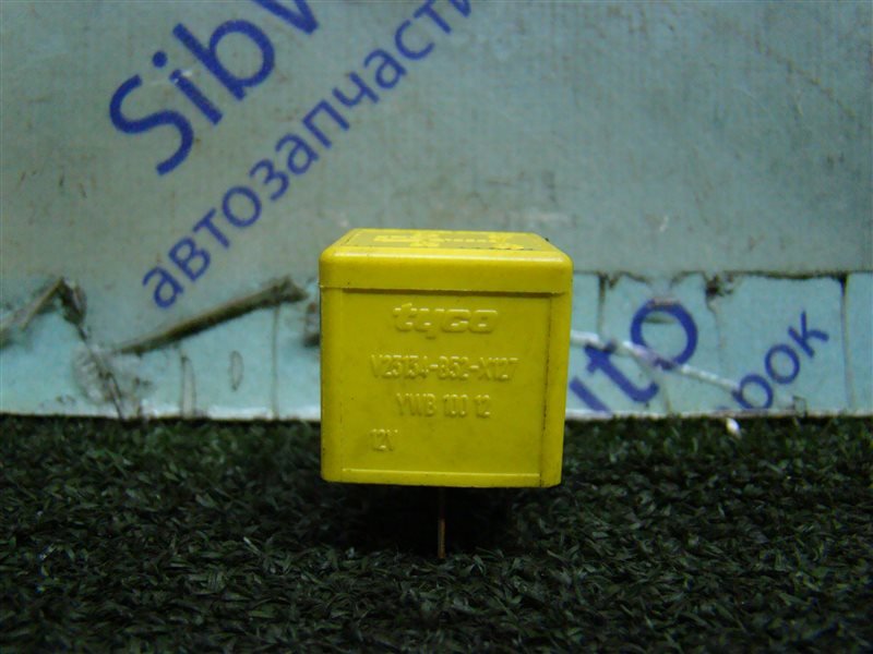 Реле LAND ROVER FREELANDER L314 25K4F 2002 (б/у) Реле LAND ROVER FREELANDER L314 25K4F 2002 (б/у)