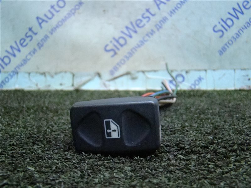 Кнопка стеклоподъемника LAND ROVER FREELANDER L314 25K4F 2002 передняя (б/у) Кнопка стеклоподъемника LAND ROVER FREELANDER L314 25K4F 2002 передняя (б/у)