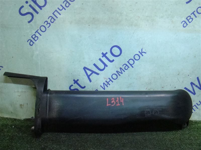 Воздухозаборник LAND ROVER FREELANDER L314 25K4F 2002 (б/у) Воздухозаборник LAND ROVER FREELANDER L314 25K4F 2002 (б/у)