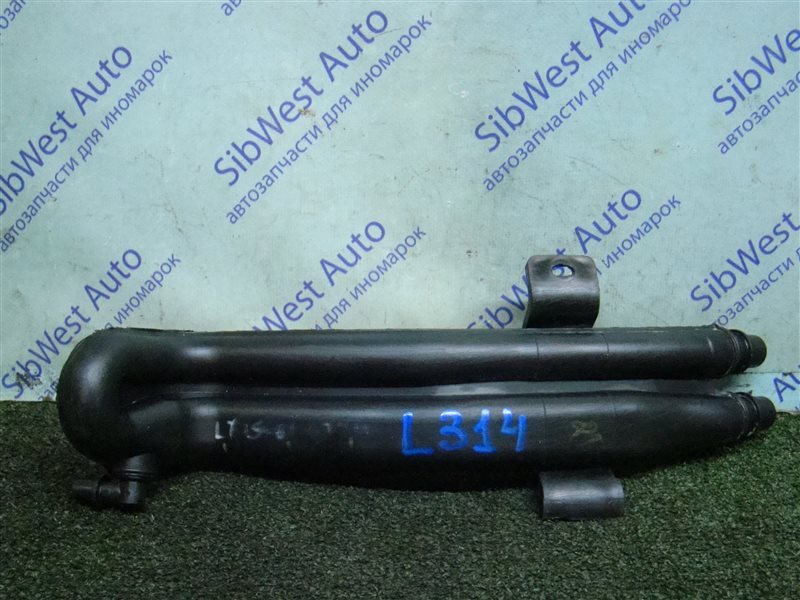 Горловина топливного бака LAND ROVER FREELANDER L314 25K4F 2002 (б/у) Горловина топливного бака LAND ROVER FREELANDER L314 25K4F 2002 (б/у)