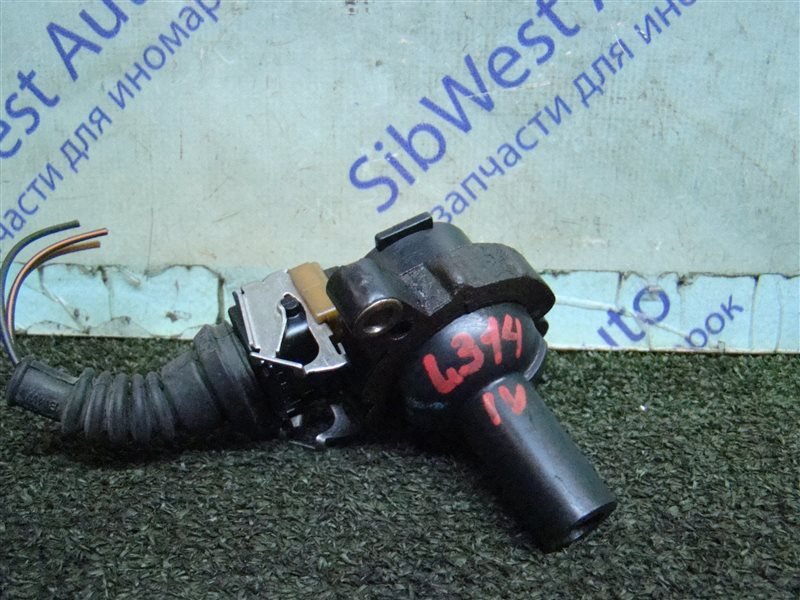 Катушка зажигания LAND ROVER FREELANDER L314 25K4F 2002 (б/у) Катушка зажигания LAND ROVER FREELANDER L314 25K4F 2002 (б/у)