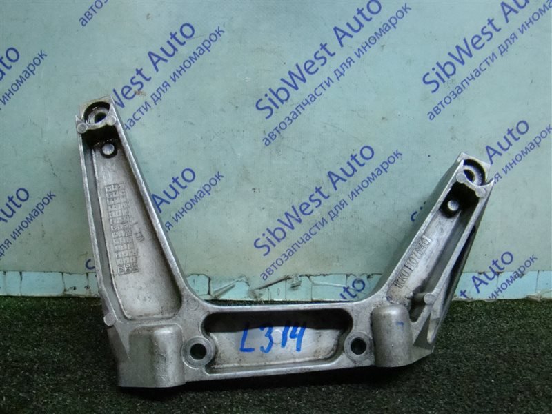 Кронштейн опоры двигателя LAND ROVER FREELANDER L314 25K4F 2002 правый (б/у)