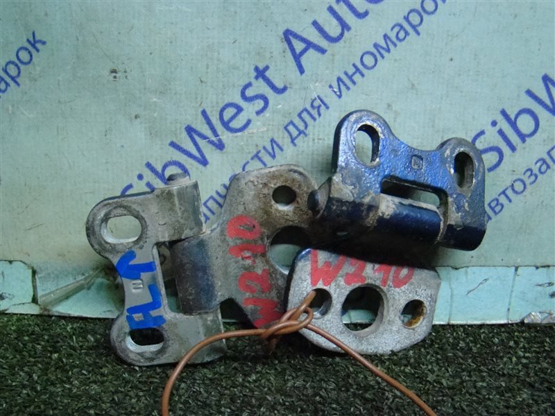 Петля дверная MERCEDES-BENZ E-CLASS W210 M104E32 1996 передняя левая (б/у)