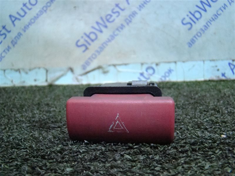 Кнопка аварийной сигнализации LAND ROVER FREELANDER L314 25K4F 2002 CDN/USA (б/у)