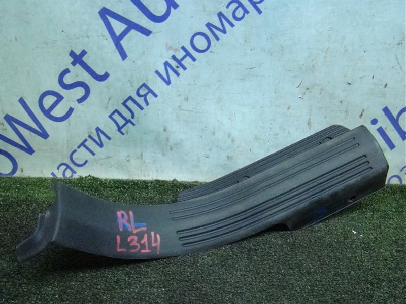 Порожек пластиковый LAND ROVER FREELANDER L314 25K4F 2002 задний левый (б/у)