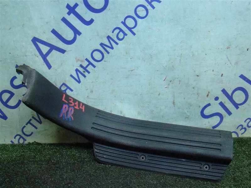 Порожек пластиковый LAND ROVER FREELANDER L314 25K4F 2002 задний правый (б/у)