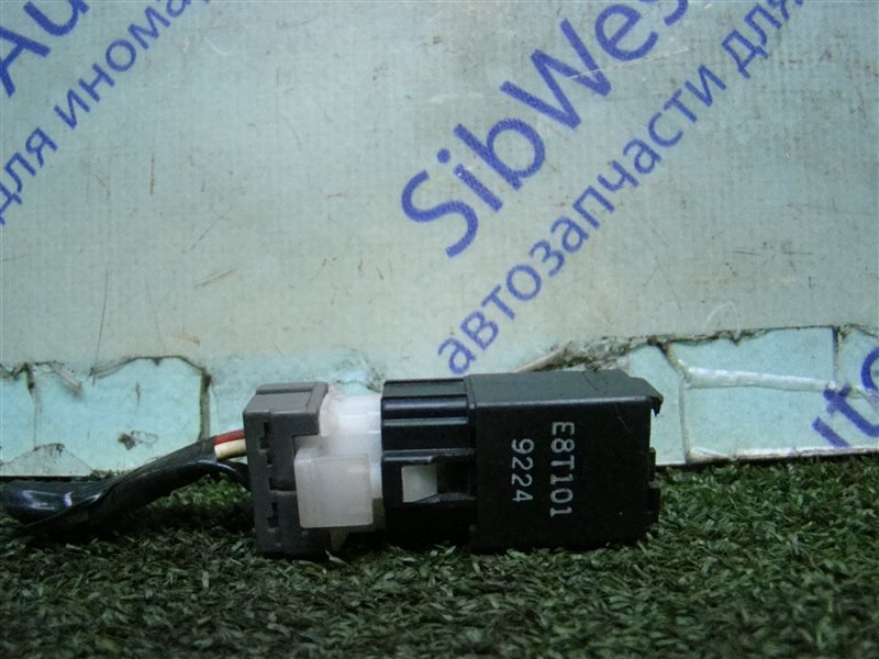 Реле MITSUBISHI MONTERO SPORT K96W 6G72 1998 (б/у)