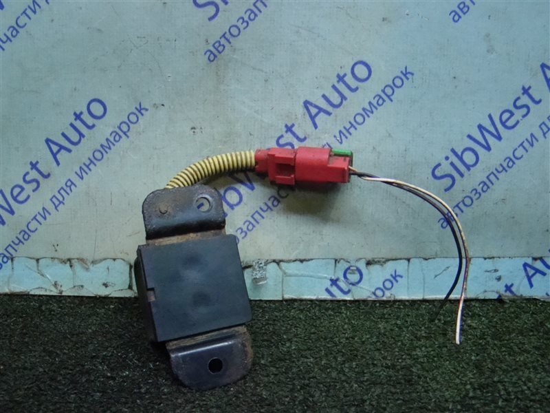 Датчик airbag MITSUBISHI MONTERO SPORT K96W 6G72 2002 USA (б/у)