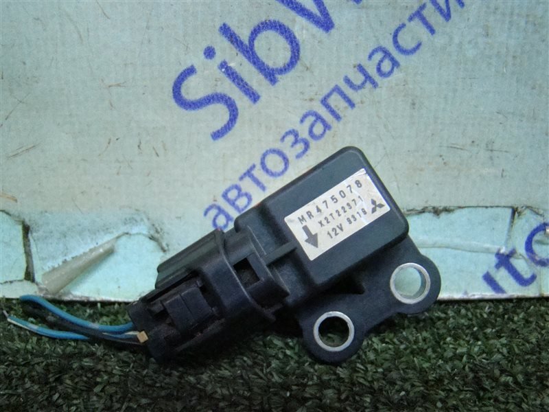 Датчик airbag MITSUBISHI MONTERO SPORT K96W 6G72 1998 (б/у)