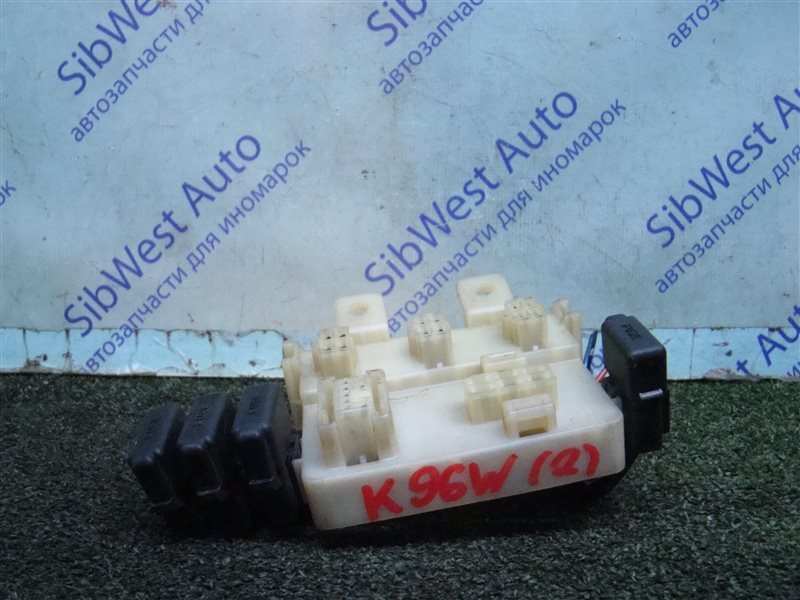 Блок предохранителей MITSUBISHI MONTERO SPORT K96W 6G72 1998 (б/у)