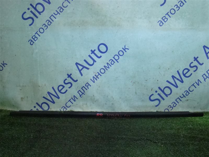 Молдинг на дверь MITSUBISHI MONTERO SPORT K96W 6G72 1998 задний правый (б/у)