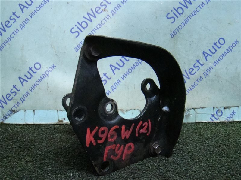 Крепление насоса гидроусилителя руля MITSUBISHI MONTERO SPORT K96W 6G72 1998 (б/у)