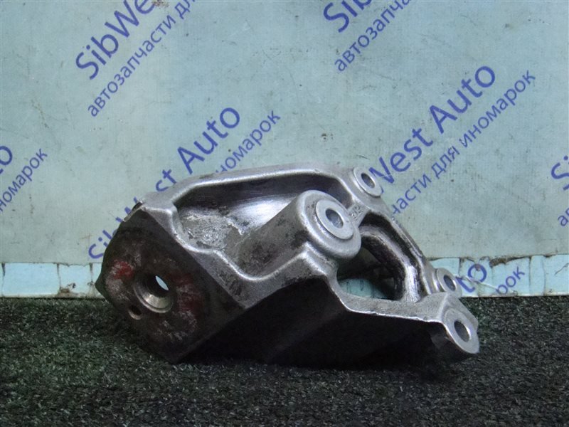 Кронштейн опоры двигателя CADILLAC SRX SRX LH2 2004 правый (б/у)