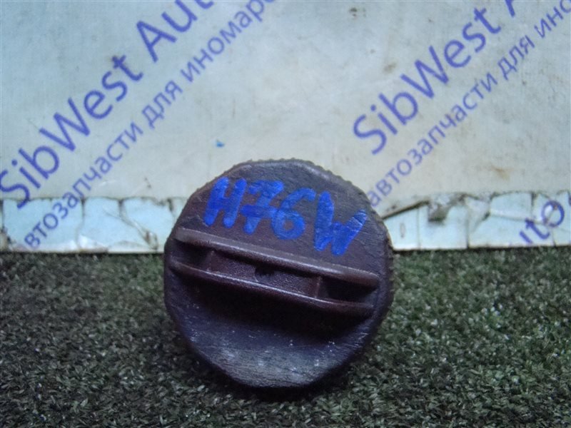 Крышка бензобака MITSUBISHI PAJERO IO H76W 4G93(GDI) 1999 (б/у)