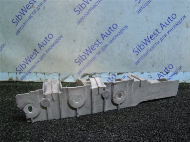 Крепление бампера LAND ROVER FREELANDER L314 25K4F 2001 переднее правое (б/у)