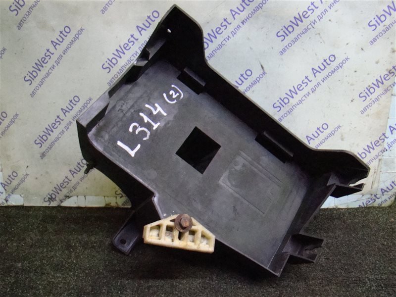Крепление аккумулятора LAND ROVER FREELANDER L314 25K4F 2001 (б/у)