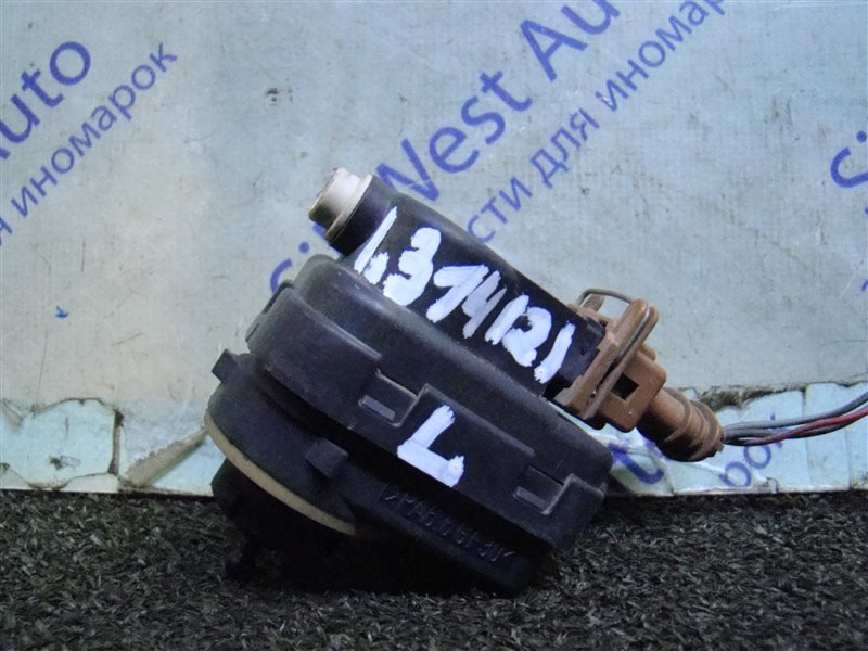 Корректор фары LAND ROVER FREELANDER L314 25K4F 2001 левый (б/у)