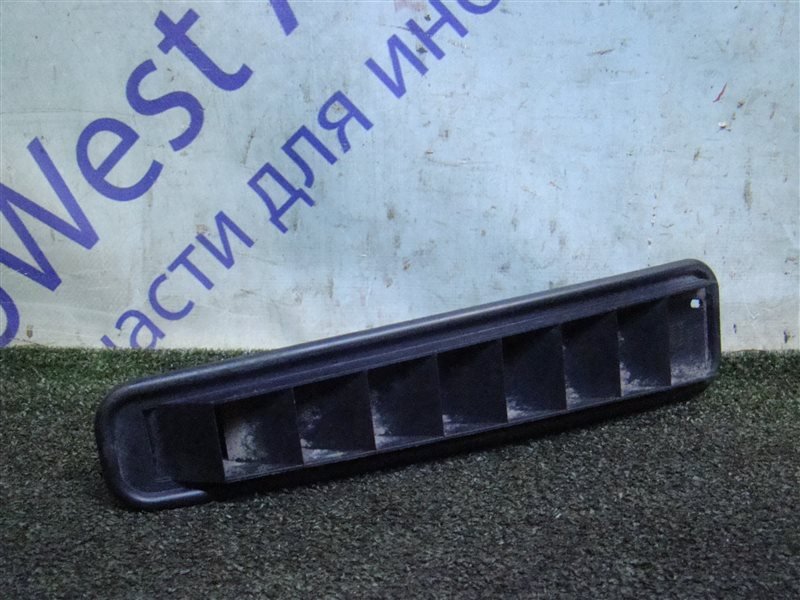 Клапан вентиляции крыла CHEVROLET TAHOE GMT800 LM7 2003 задний левый (б/у)