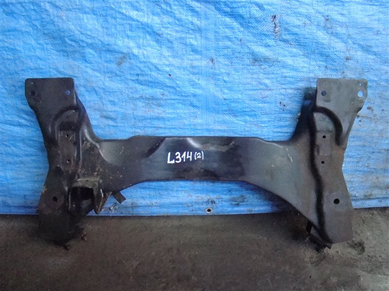 Балка подвески LAND ROVER FREELANDER L314 25K4F 2001 передняя (б/у)