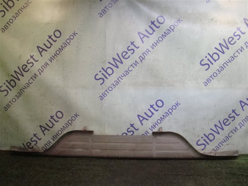 Накладка на бампер CHEVROLET TAHOE GMT800 LM7 2003 задняя (б/у)