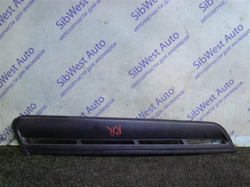 Молдинг стекла NISSAN PATHFINDER WD21 VG30I 1989 USA задний правый (б/у)