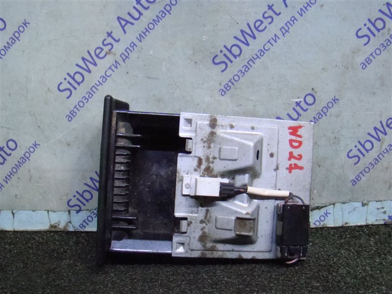 Пепельница NISSAN PATHFINDER WD21 VG30I 1989 USA (б/у)