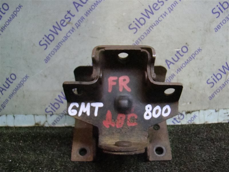 Кронштейн опоры двигателя CHEVROLET TAHOE GMT800 LM7 2003 правый (б/у)