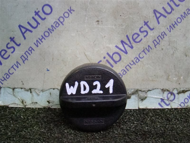 Крышка бензобака NISSAN PATHFINDER WD21 VG30I 1989 USA (б/у)