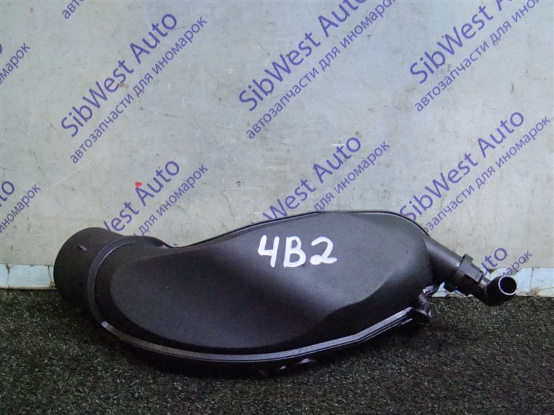 Воздуховод AUDI A6 4B2 APR 1999 (б/у)