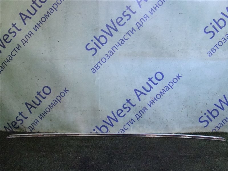 Молдинг на дверь AUDI A6 4B2 APR 1999 передний правый (б/у)