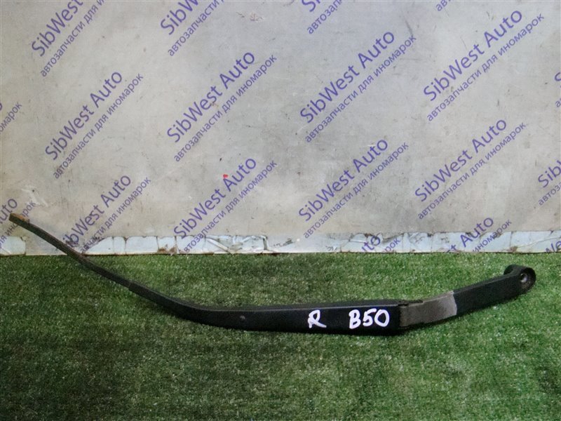 Поводок стеклоочистителя FAW BESTURN B50 B50 BWH 2012 правый (б/у)