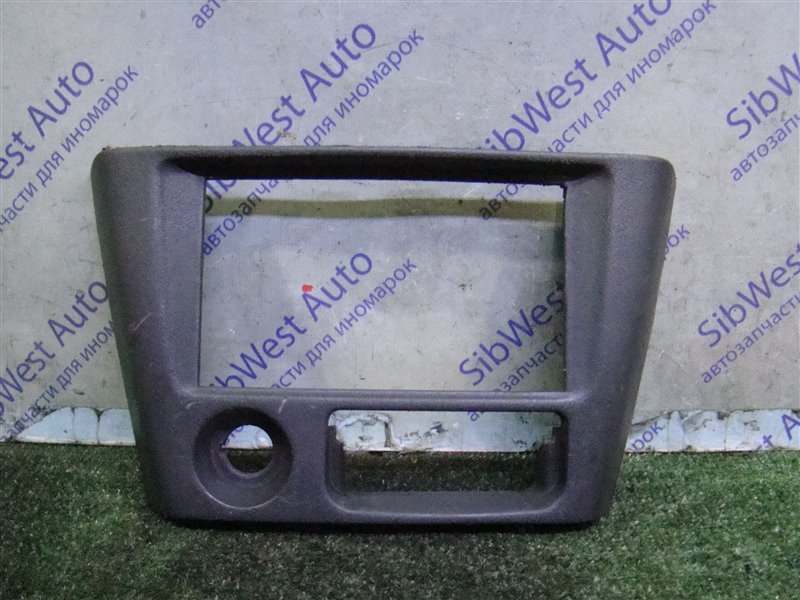 Консоль магнитофона MITSUBISHI LANCER CK8A 4D68 1996 (б/у)