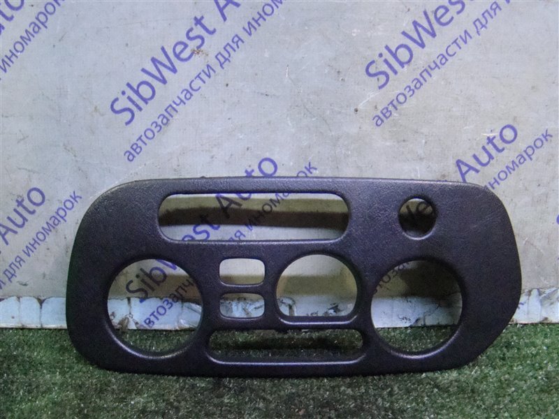 Консоль торпеды MITSUBISHI LANCER CK8A 4D68 1996 (б/у)