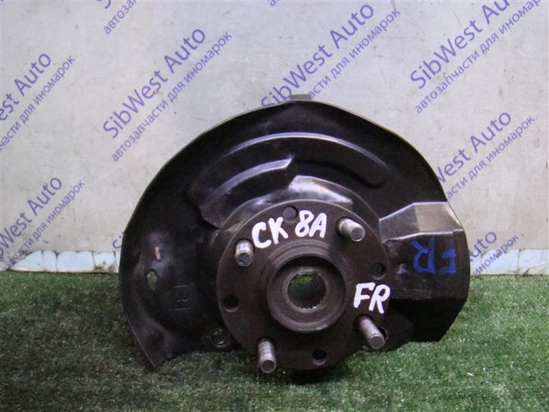 Ступица MITSUBISHI LANCER CK8A 4D68 1996 передняя правая (б/у)