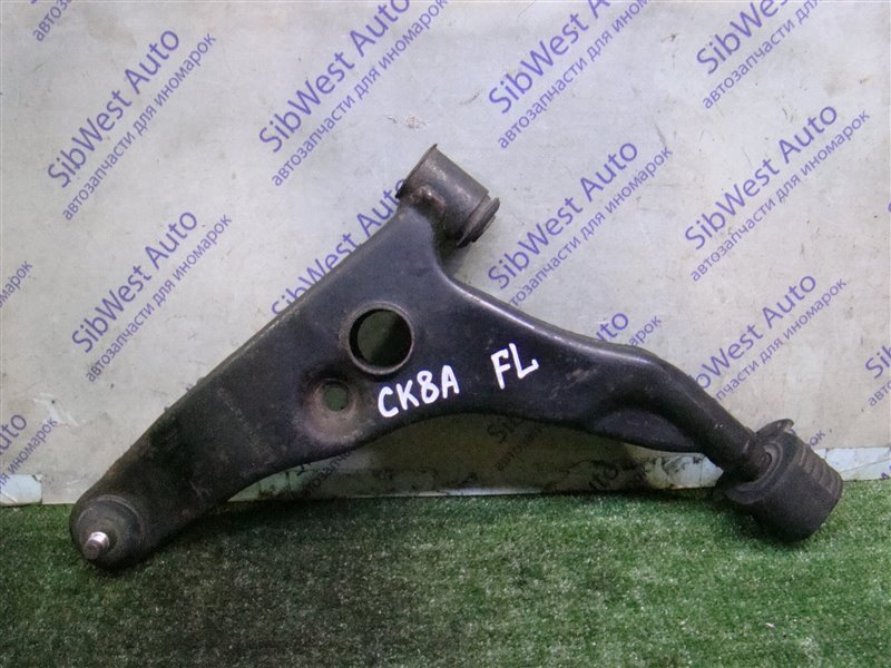 Рычаг нижний MITSUBISHI LANCER CK8A 4D68 1996 передний левый (б/у)