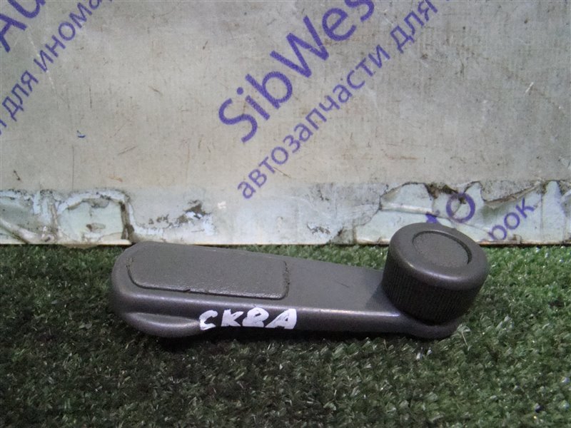 Ручка стеклоподъемника MITSUBISHI LANCER CK8A 4D68 1996 (б/у)
