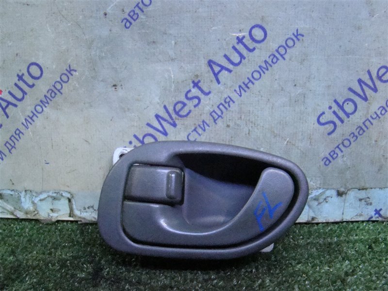 Ручка двери внутренняя MITSUBISHI LANCER CK8A 4D68 1996 передняя левая (б/у)