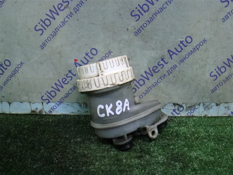 Бачок для тормозной жидкости MITSUBISHI LANCER CK8A 4D68 1996 (б/у)