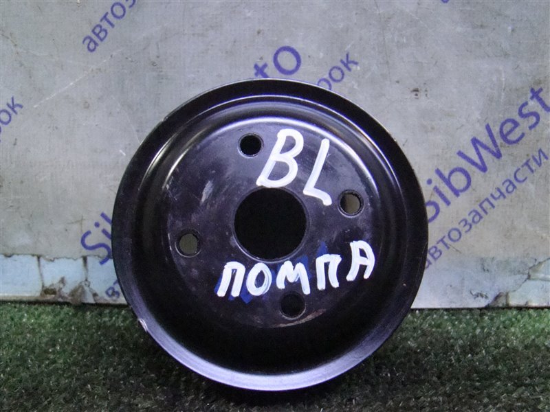 Шкив помпы KIA SORENTO BL D4CB 2006 (б/у)