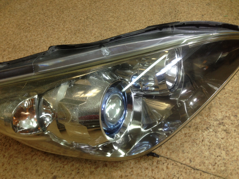 Фара правая Honda Stepwgn RG1