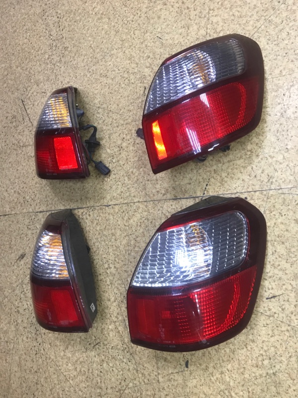 Фонарь стоп-сигнала задний Subaru Legacy BE5