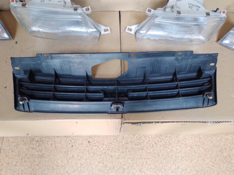 Решетка радиатора передняя Corolla II 1993 EL41