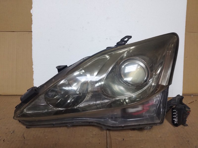 Фара передняя левая Lexus IS250 2005-2013 GSE20 8115053250 контрактная