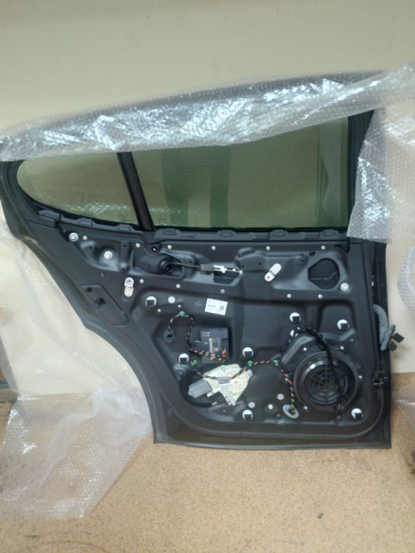 Дверь боковая задняя левая Porsche PANAMERA 970 Дверь боковая задняя левая Porsche PANAMERA 970