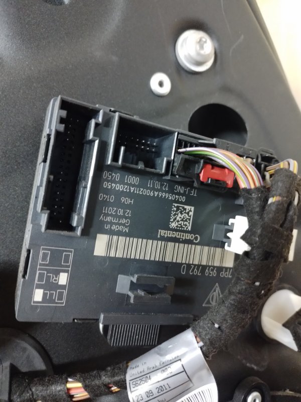 Дверь боковая передняя левая PANAMERA 2010 970 Дверь боковая передняя левая PANAMERA 2010 970