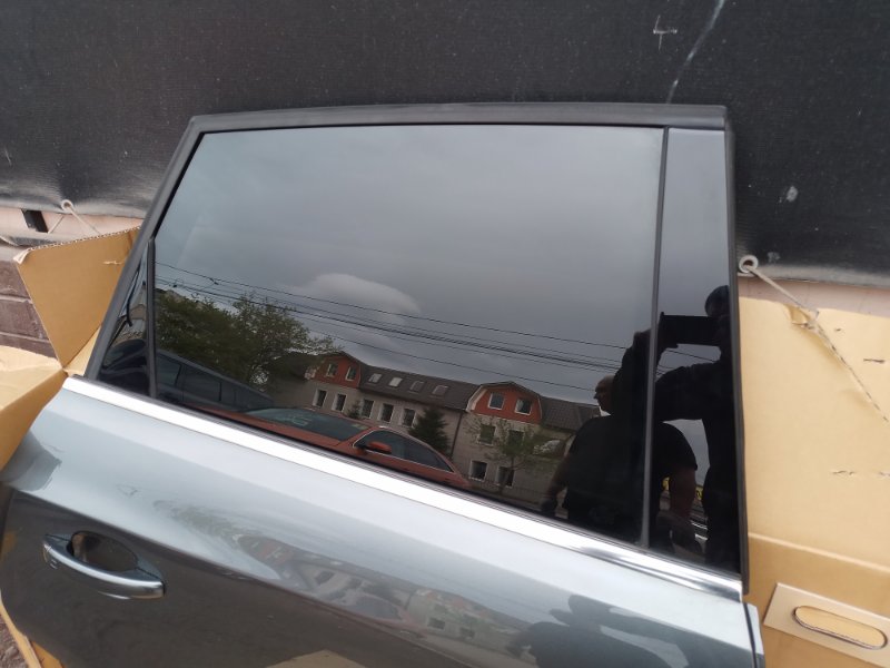 Дверь боковая задняя правая Q5 2013 8R