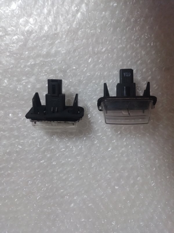 Подсветка номера Toyota Camry V50 2014 8127033081 задняя Camry 2014-2017 ACV51 2ARFE